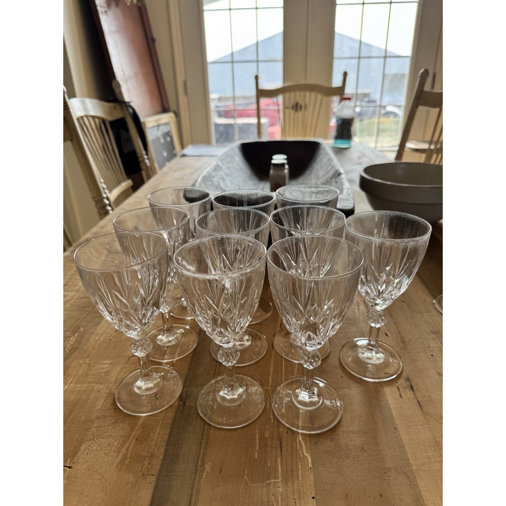 Crystal Vintage Starburst Stemware Wine Glass 3/4 Cup Capacity Beautiful Set 10